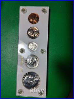 1957-p U. S. Mint Proof Set / Capitol Holder