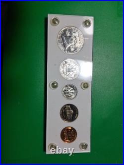 1957-p U. S. Mint Proof Set / Capitol Holder