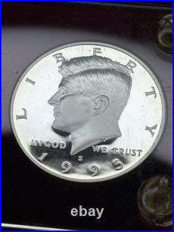 1995-S Silver Proof Set in Red Capital Holder With 1993-W 91-95 WWII Silver PF