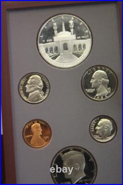 Lot of 5 US Prestige Proof Sets 90% Silver $1 1984, 86, 92, 93 & 95 OGP&COA #47 Lot of 5 US Prestige Proof Sets 90% Silver $1 1984, 86, 92, 93 & 95 OGP&COA #47